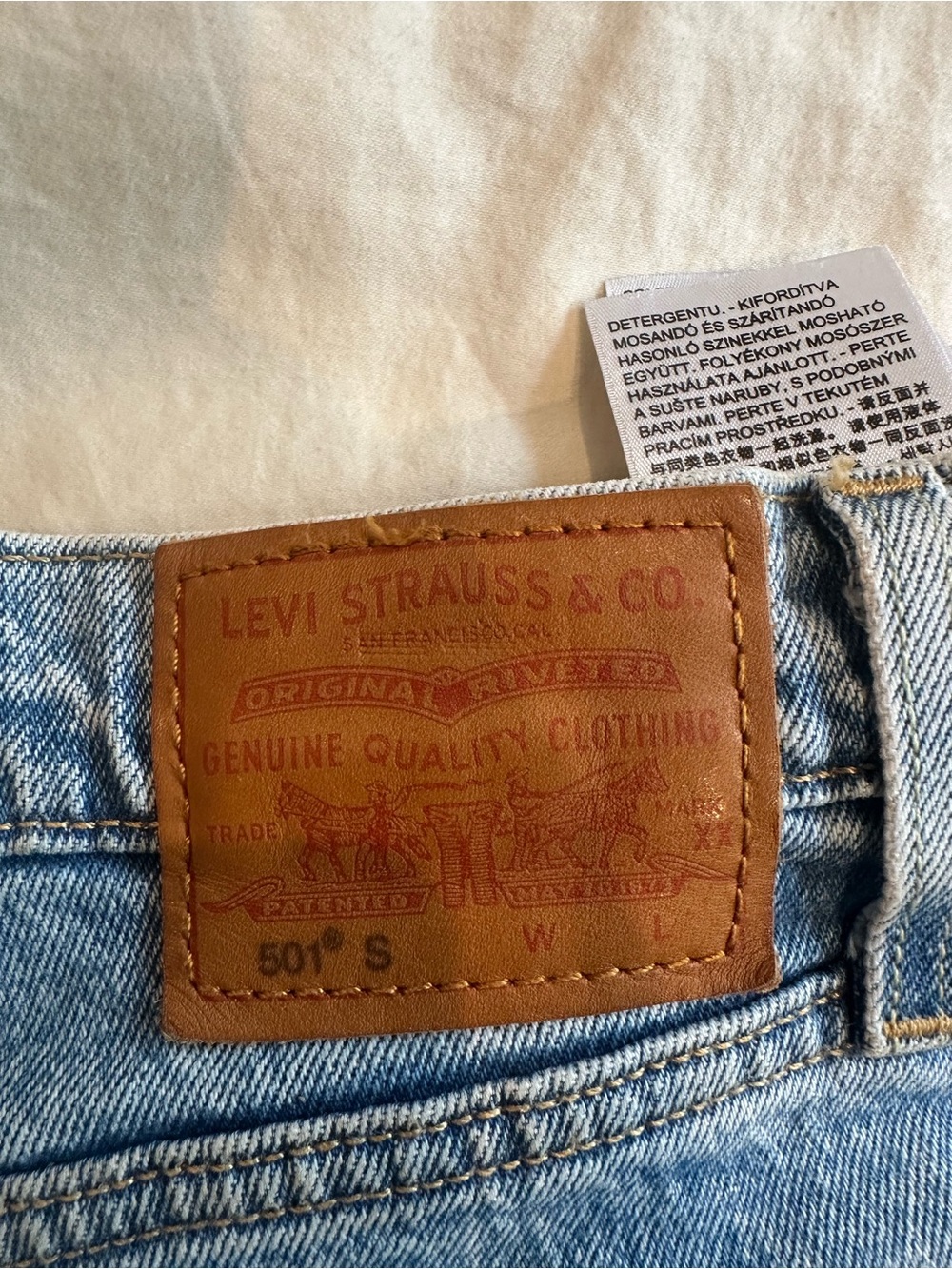 Levi’s Premium 501 Skinny Jeans Light Wash Button Fly W28 L28 - Picture 3 of 5